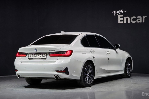 2021 BMW 3 серии с пробегом 27 860 км