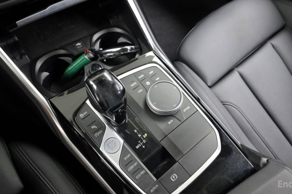 2021 BMW 3 серии с пробегом 27 860 км