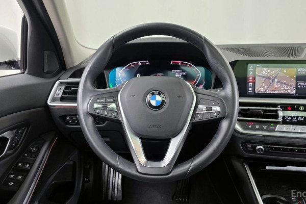 2021 BMW 3 серии с пробегом 27 860 км