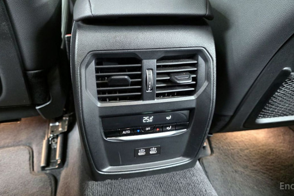 2021 BMW 3 серии с пробегом 27 860 км