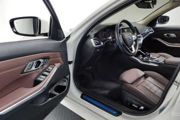 2022 BMW 3 серии с пробегом 34 597 км