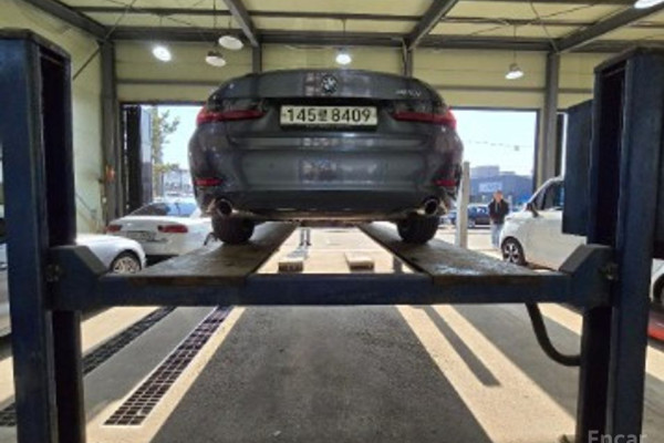 2022 BMW 3 серии с пробегом 51 136 км