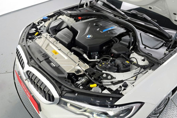 2022 BMW 3 серии с пробегом 27 444 км