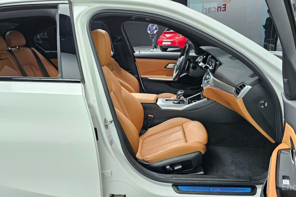 2022 BMW 3 серии с пробегом 43 058 км