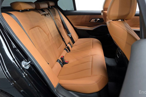 2023 BMW 3 серии с пробегом 42 048 км