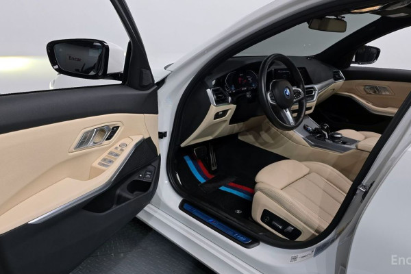 2022 BMW 3 серии с пробегом 27 444 км