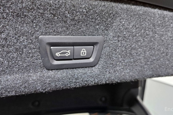 2023 BMW 3 серии с пробегом 42 048 км