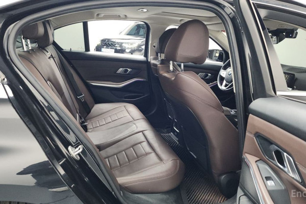 2022 BMW 3 серии с пробегом 30 653 км