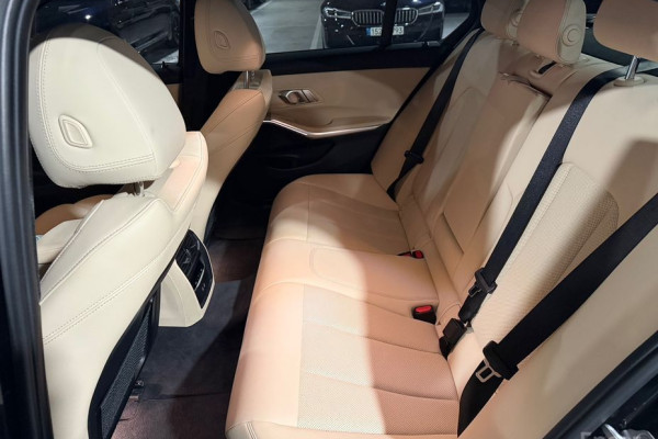 2023 BMW 3 серии с пробегом 45 006 км