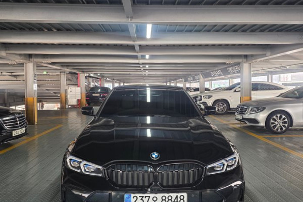 2023 BMW 3 серии с пробегом 5 400 км