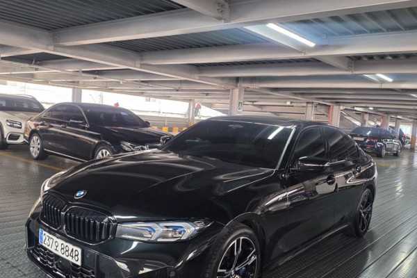 2023 BMW 3 серии с пробегом 5 400 км