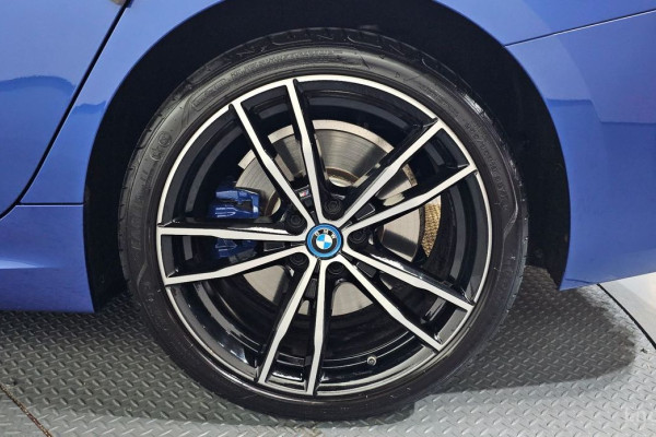 2023 BMW 3 серии с пробегом 66 739 км