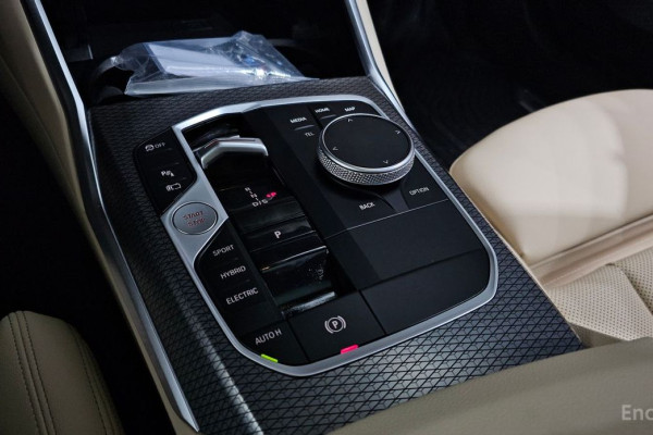 2023 BMW 3 серии с пробегом 66 739 км