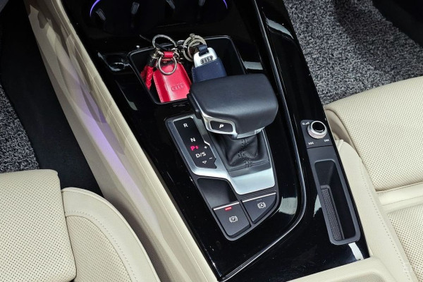 2021 Audi A4 с пробегом 29 479 км