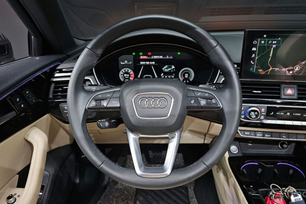 2021 Audi A4 с пробегом 29 479 км