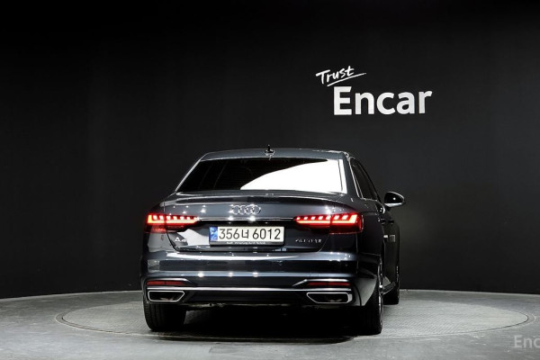 2021 Audi A4 с пробегом 31 559 км