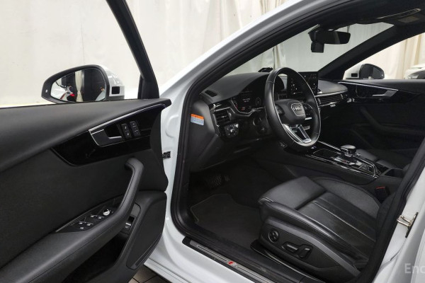 2021 Audi A4 с пробегом 47 280 км