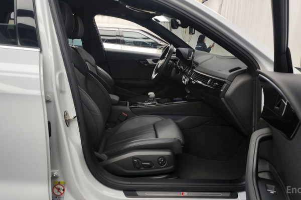 2021 Audi A4 с пробегом 47 280 км