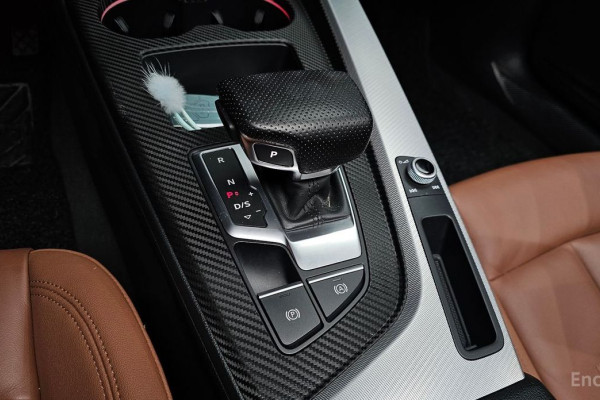 2021 Audi A4 с пробегом 31 559 км