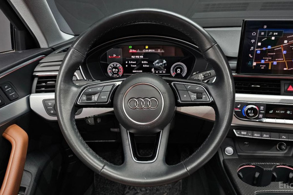 2021 Audi A4 с пробегом 31 559 км