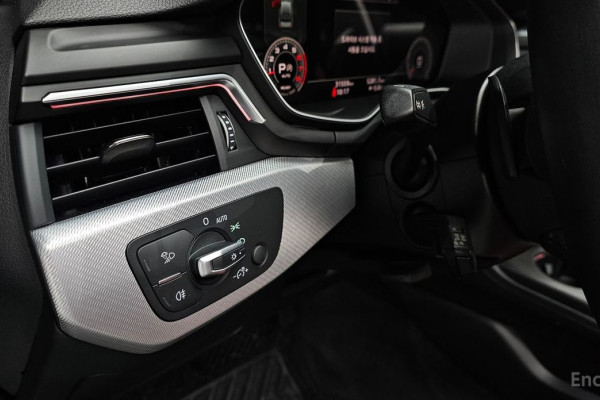 2021 Audi A4 с пробегом 31 559 км