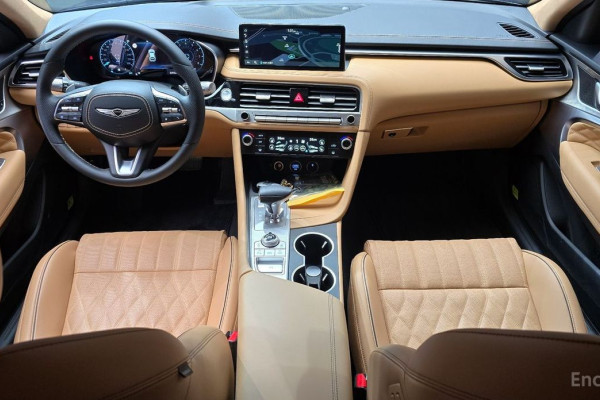 2024 Genesis G70 с пробегом 2 255 км