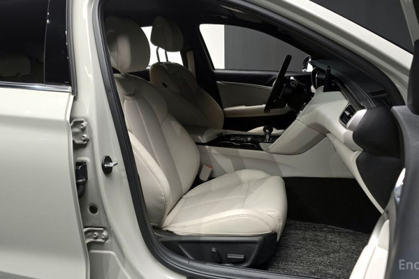 2024 Genesis G70 с пробегом 20 209 км