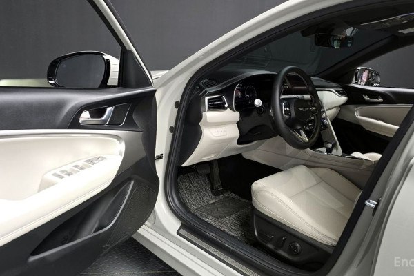 2024 Genesis G70 с пробегом 20 209 км