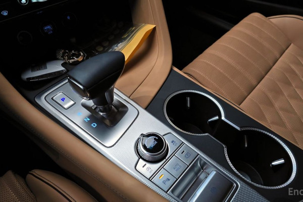 2024 Genesis G70 с пробегом 2 255 км