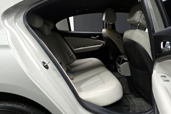 2024 Genesis G70 с пробегом 20 209 км