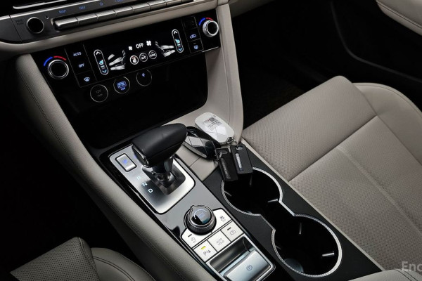 2024 Genesis G70 с пробегом 42 154 км