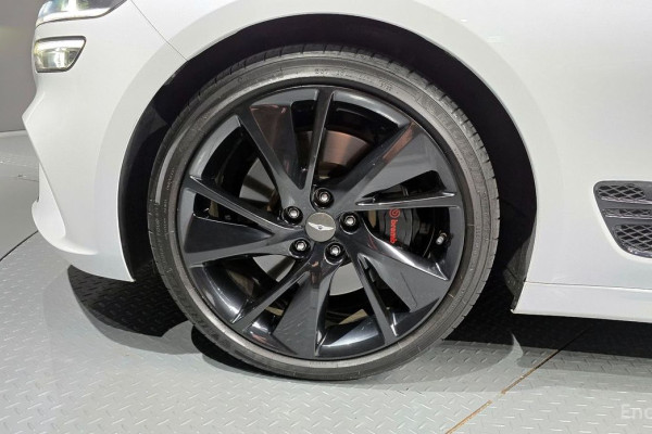 2022 Genesis G70 с пробегом 89 162 км