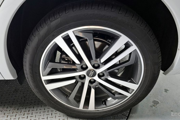 2022 Audi Q5 с пробегом 39 886 км