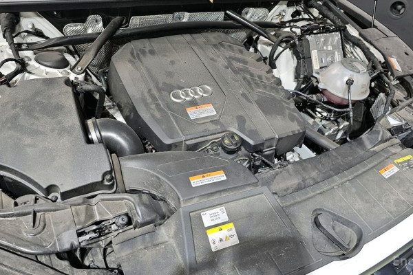 2022 Audi Q5 с пробегом 39 886 км