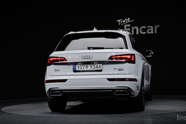 2021 Audi Q5 с пробегом 45 159 км