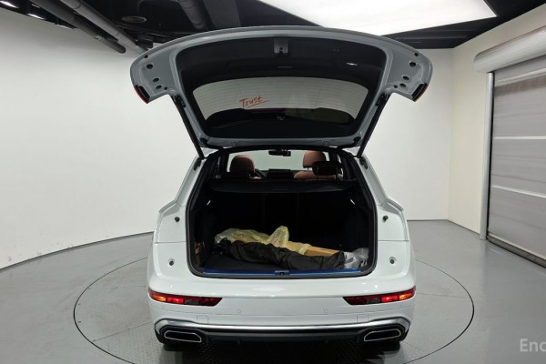 2023 Audi Q5 с пробегом 35 140 км