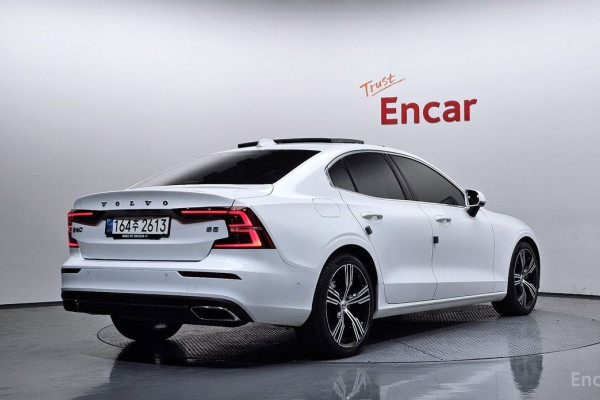 2021 Volvo S60 с пробегом 88 177 км