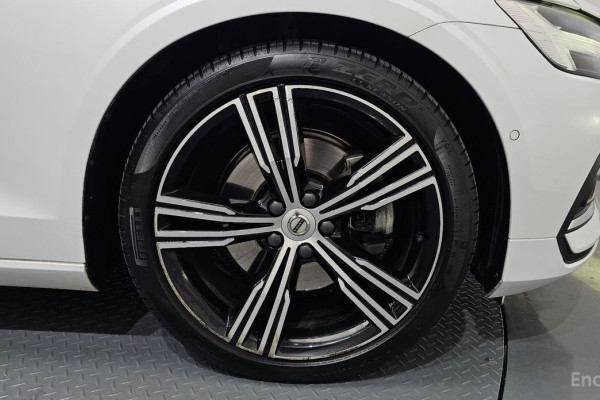 2021 Volvo S60 с пробегом 88 177 км