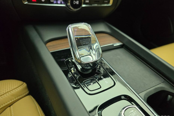 2023 Volvo S60 с пробегом 10 118 км