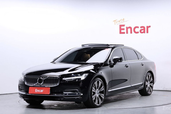 2023 Volvo S90 с пробегом 8 800 км