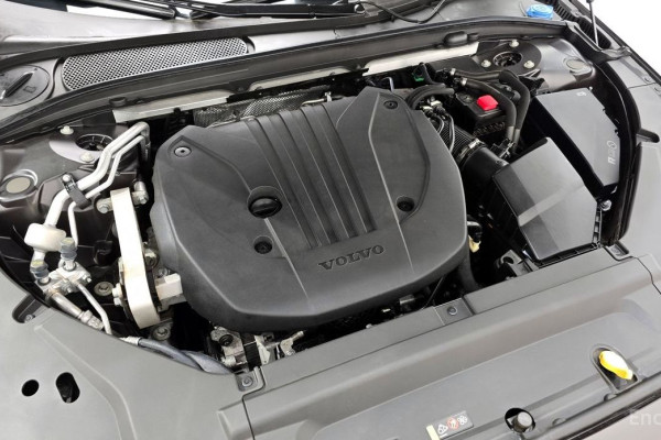 2022 Volvo S90 с пробегом 48 755 км