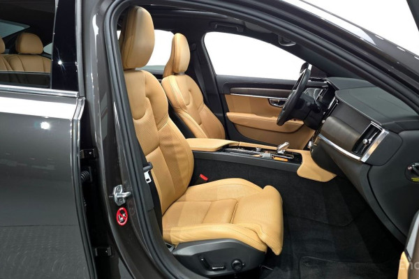 2022 Volvo S90 с пробегом 48 755 км