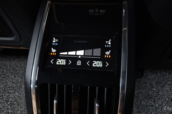 2023 Volvo S90 с пробегом 28 014 км