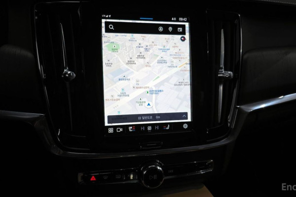 2022 Volvo S90 с пробегом 48 755 км