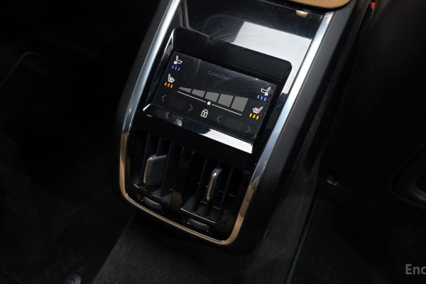 2022 Volvo S90 с пробегом 48 755 км