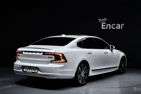 2021 Volvo S90 с пробегом 78 341 км