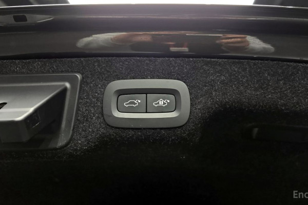 2022 Volvo S90 с пробегом 48 755 км