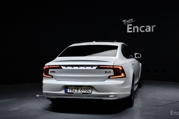 2021 Volvo S90 с пробегом 78 341 км