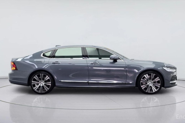 2022 Volvo S90 с пробегом 59 630 км