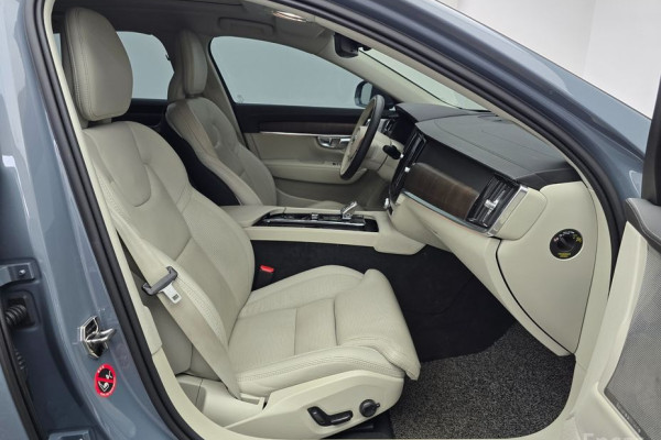 2022 Volvo S90 с пробегом 59 630 км